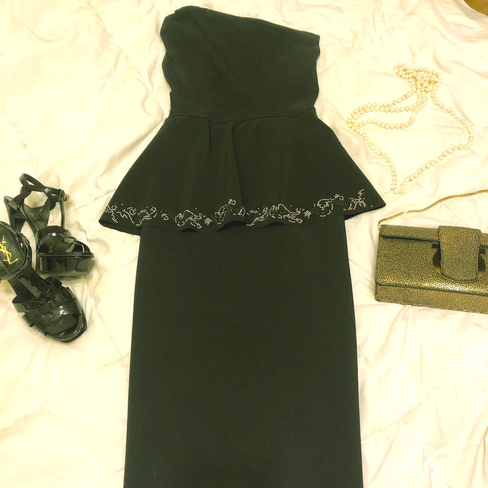 Chiara Boni One-Shoulder Peplum Cocktail/Formal